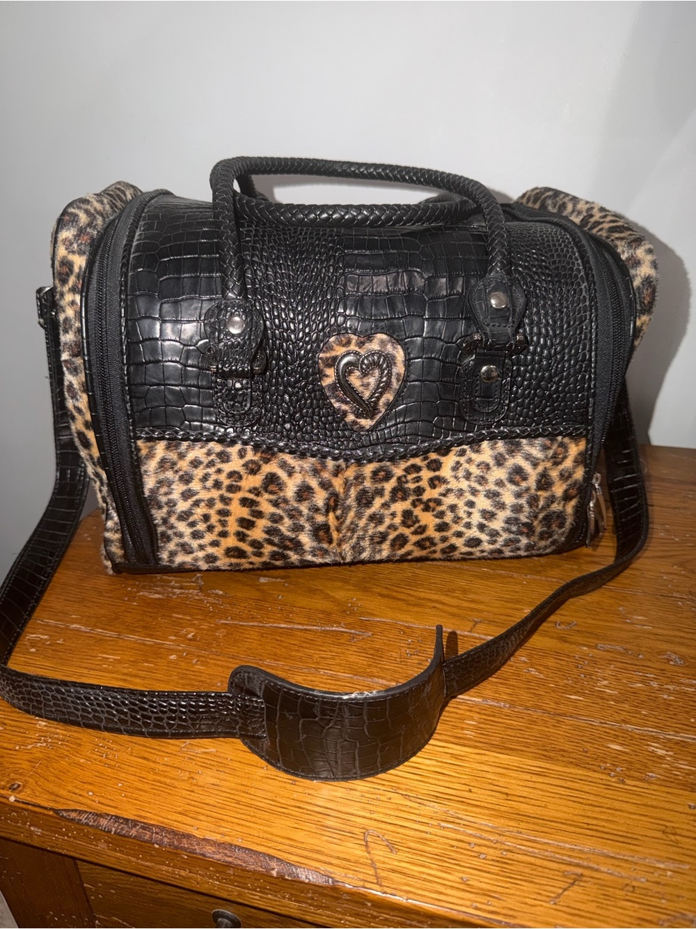 vintage Y2K-era Marc Chantal (M.C.) duffle/shoulder bag